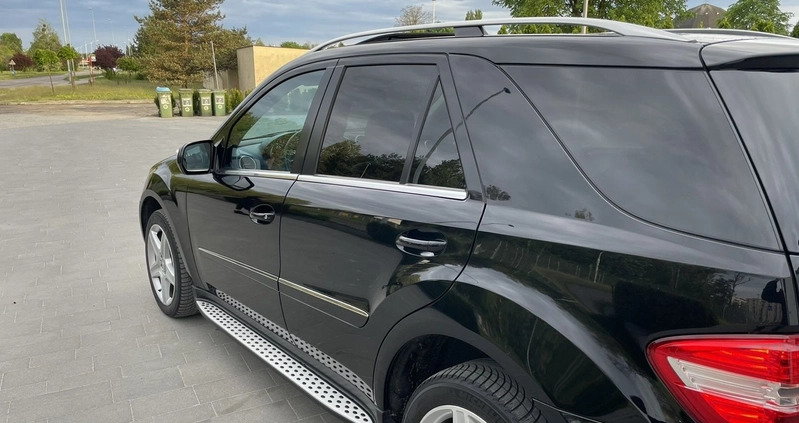 Mercedes-Benz ML cena 45900 przebieg: 292100, rok produkcji 2009 z Piła małe 742